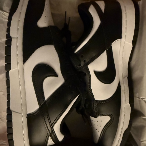 Nike Dunk Low in White and Black - Picture 4 of 5